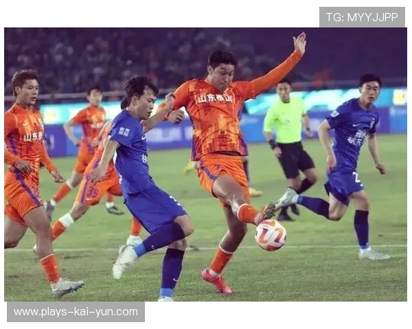 山东泰山中场的控球稳定帮助球队掌控节奏 山东泰山中场的控球稳定帮助球队掌控节奏