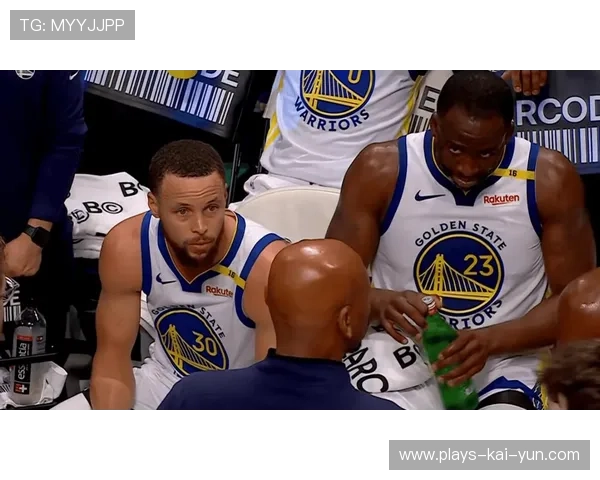 库里面对长臂防守依旧命中三分,勇士球迷狂呼 库里面对长臂防守依旧命中三分,勇士球迷狂呼